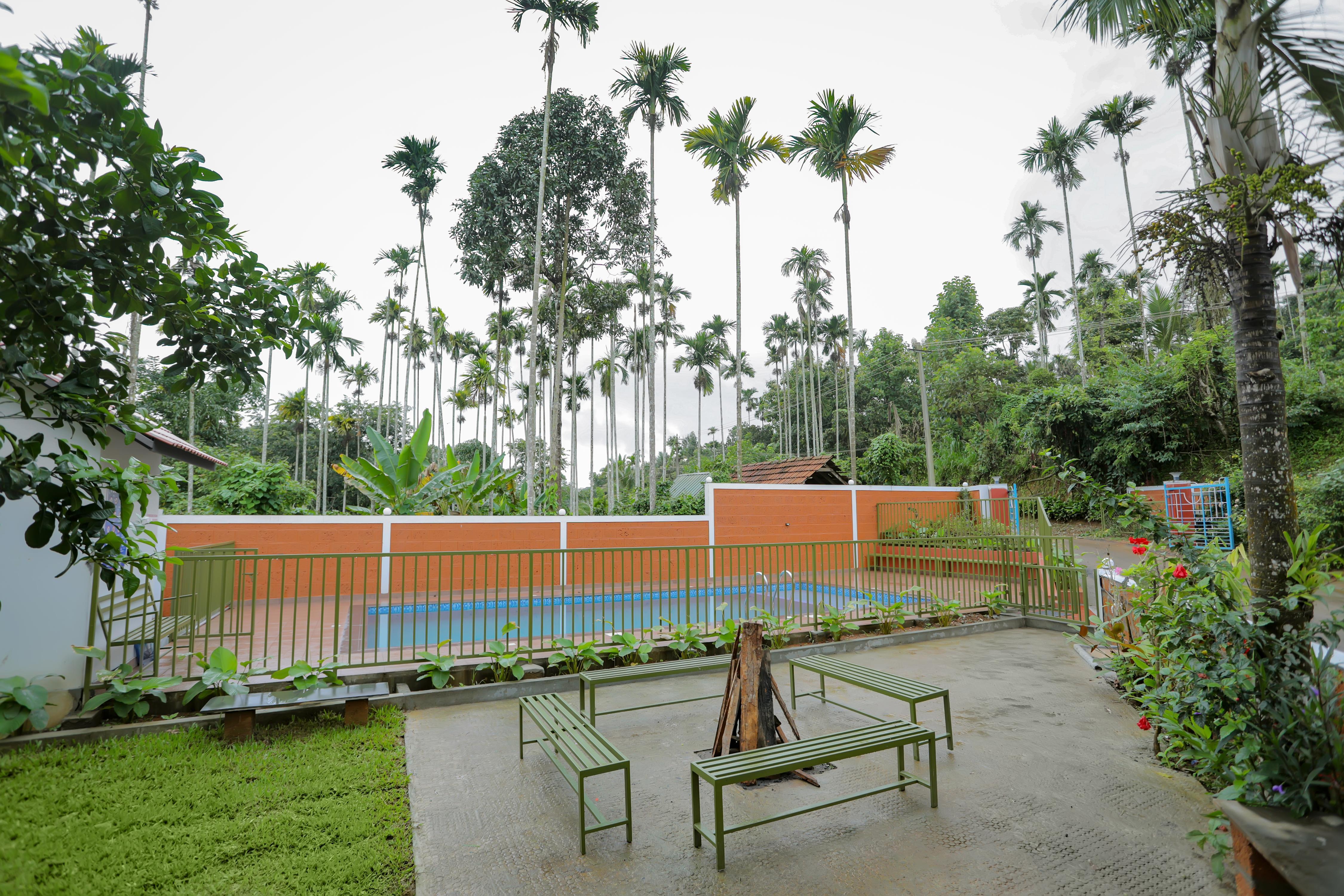 Kudajadri Drizzle | Rooms in a Villa - Tap to explore photos