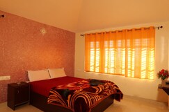 Green Moon Residency