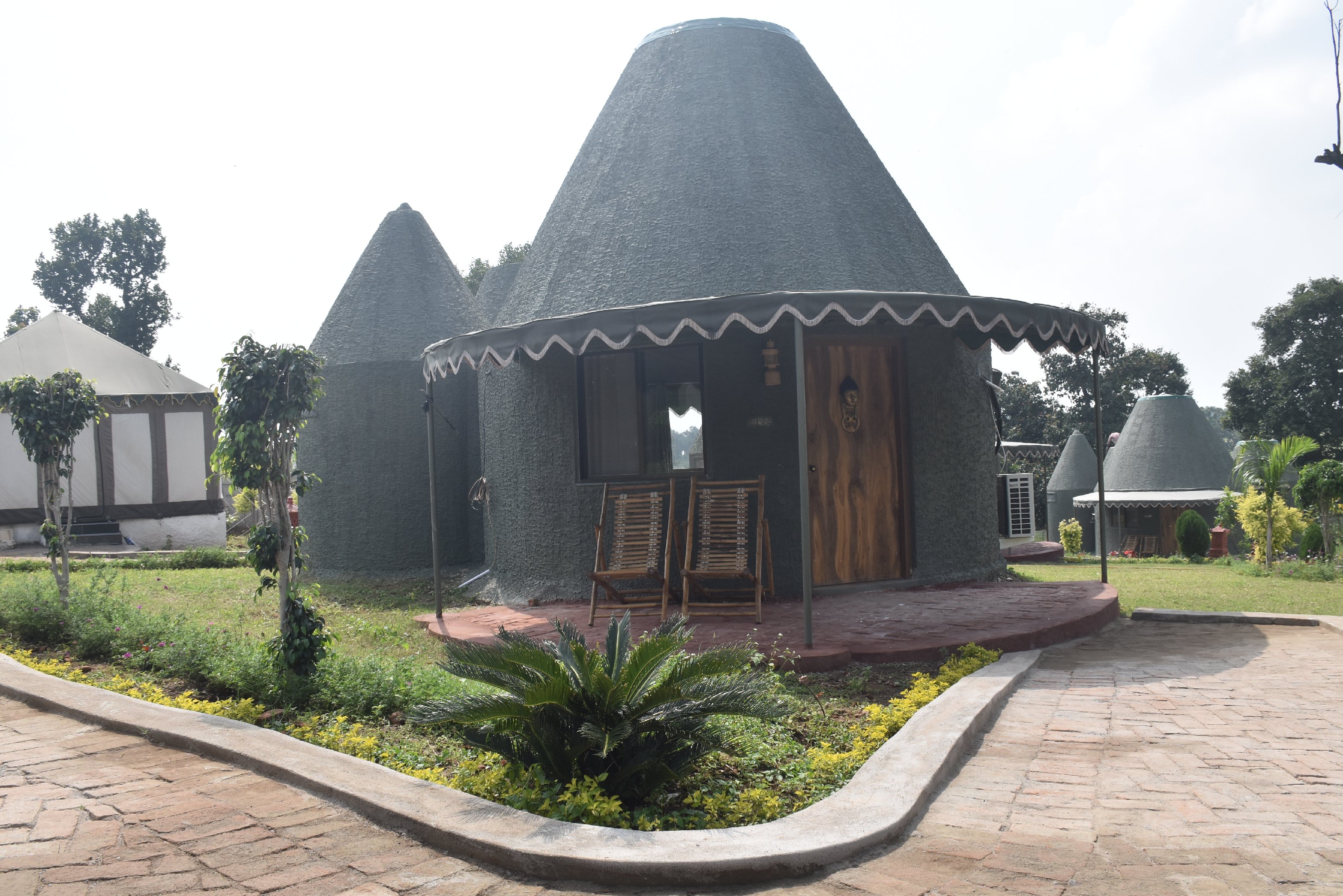 Narmade Anandam Family Resort - Tap to explore photos