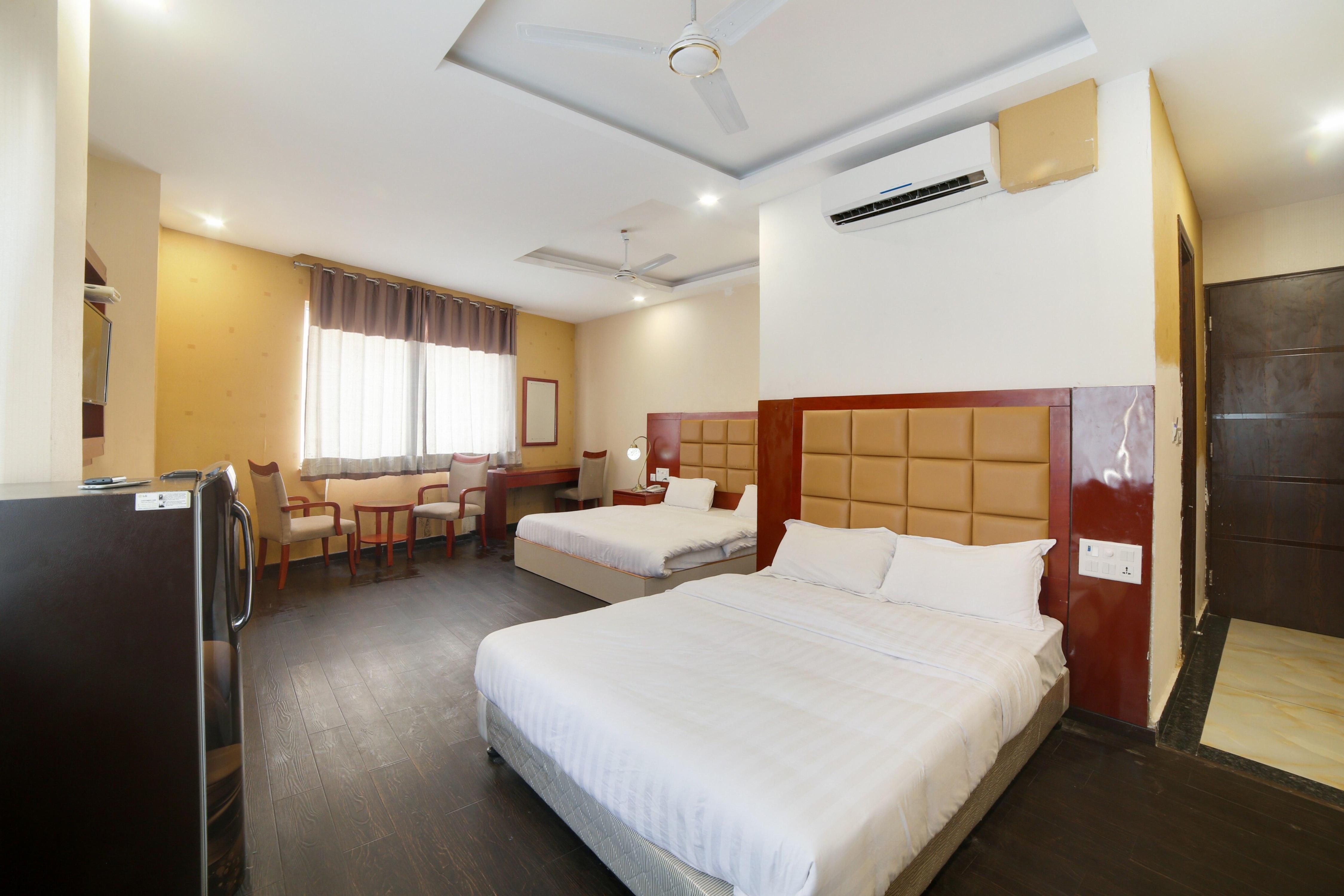 Hotel Blue Lagoon - Tap to explore photos