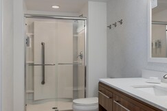 Home2 Suites by Hilton Milwaukee Brookfield