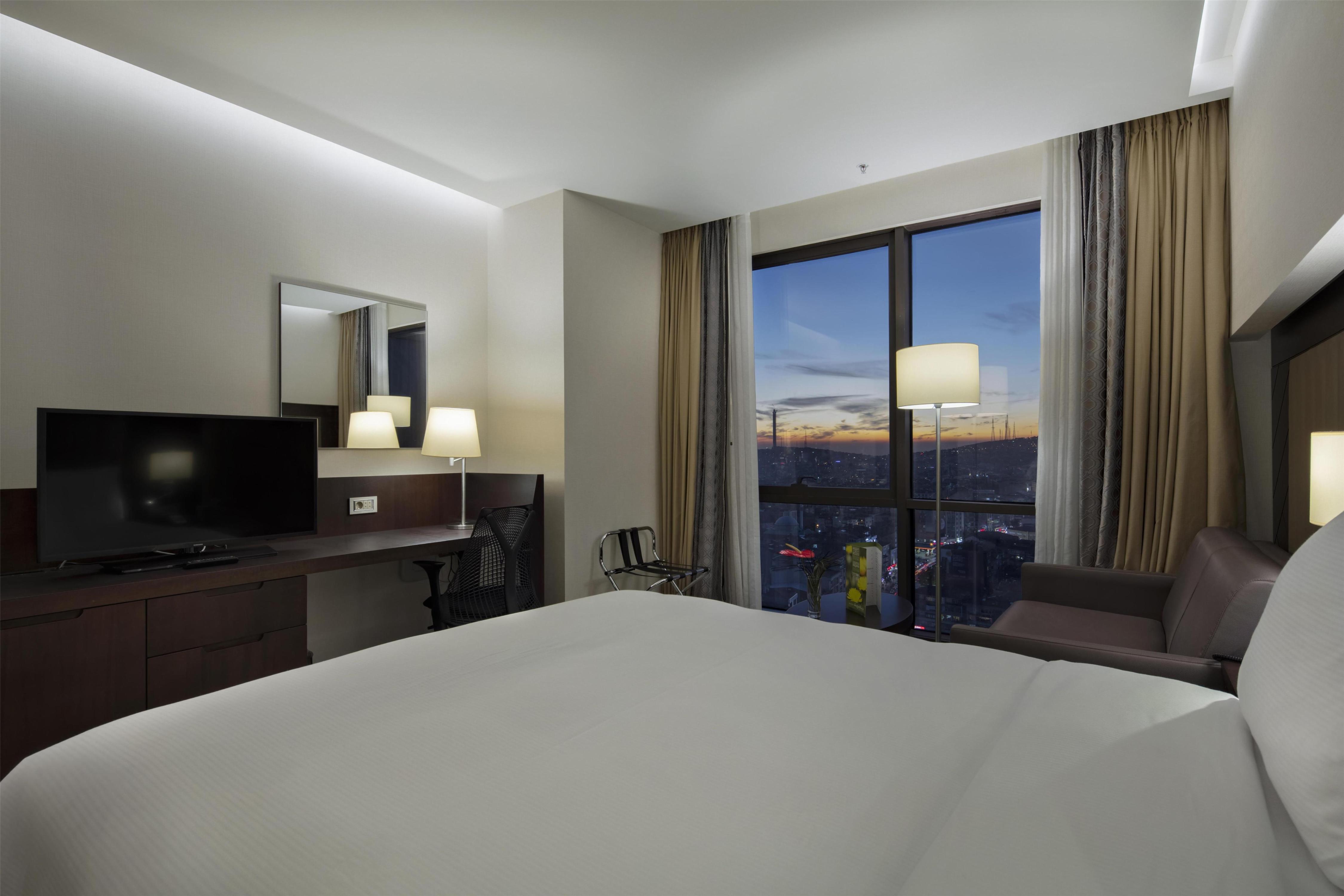 DoubleTree by Hilton Istanbul Umraniye Room Type - QUEEN FAMILY GUEST ROOM