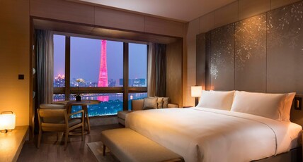 Conrad Guangzhou Room Type - KING DELUXE ROOM RIVER VW