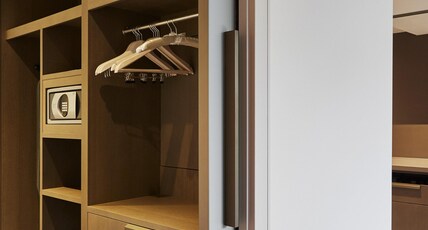 Hyatt Regency Amsterdam Room Type - Regency Suite King