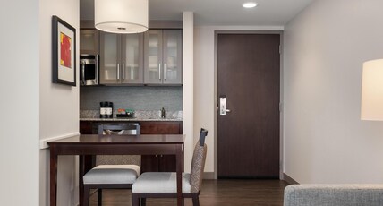 Homewood Suites by Hilton TechRidge Parmer @ I-35 Room Type - 1 KING STUDIO SUITE NOSMOK