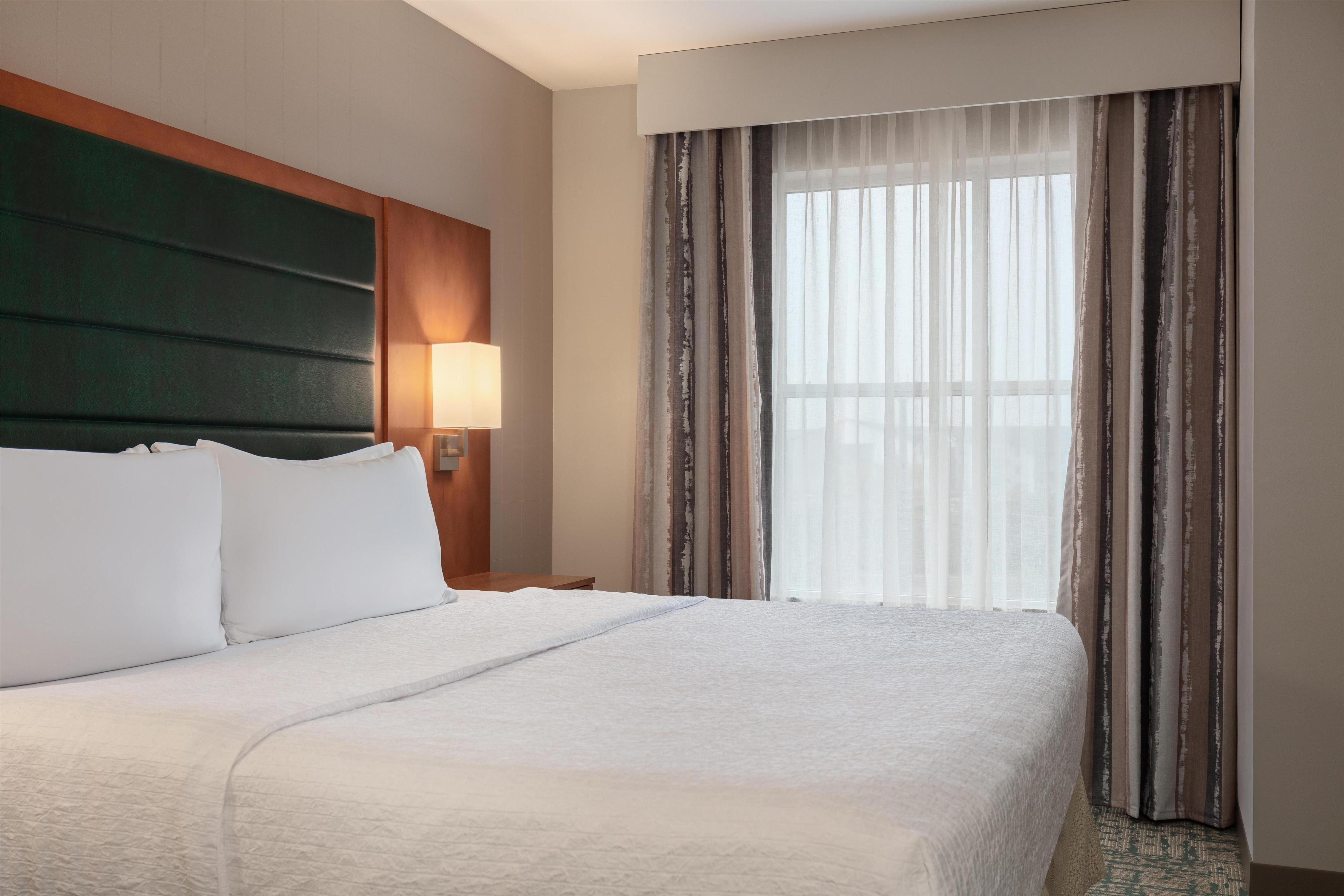 Homewood Suites by Hilton TechRidge Parmer @ I-35 - Tap to explore photos