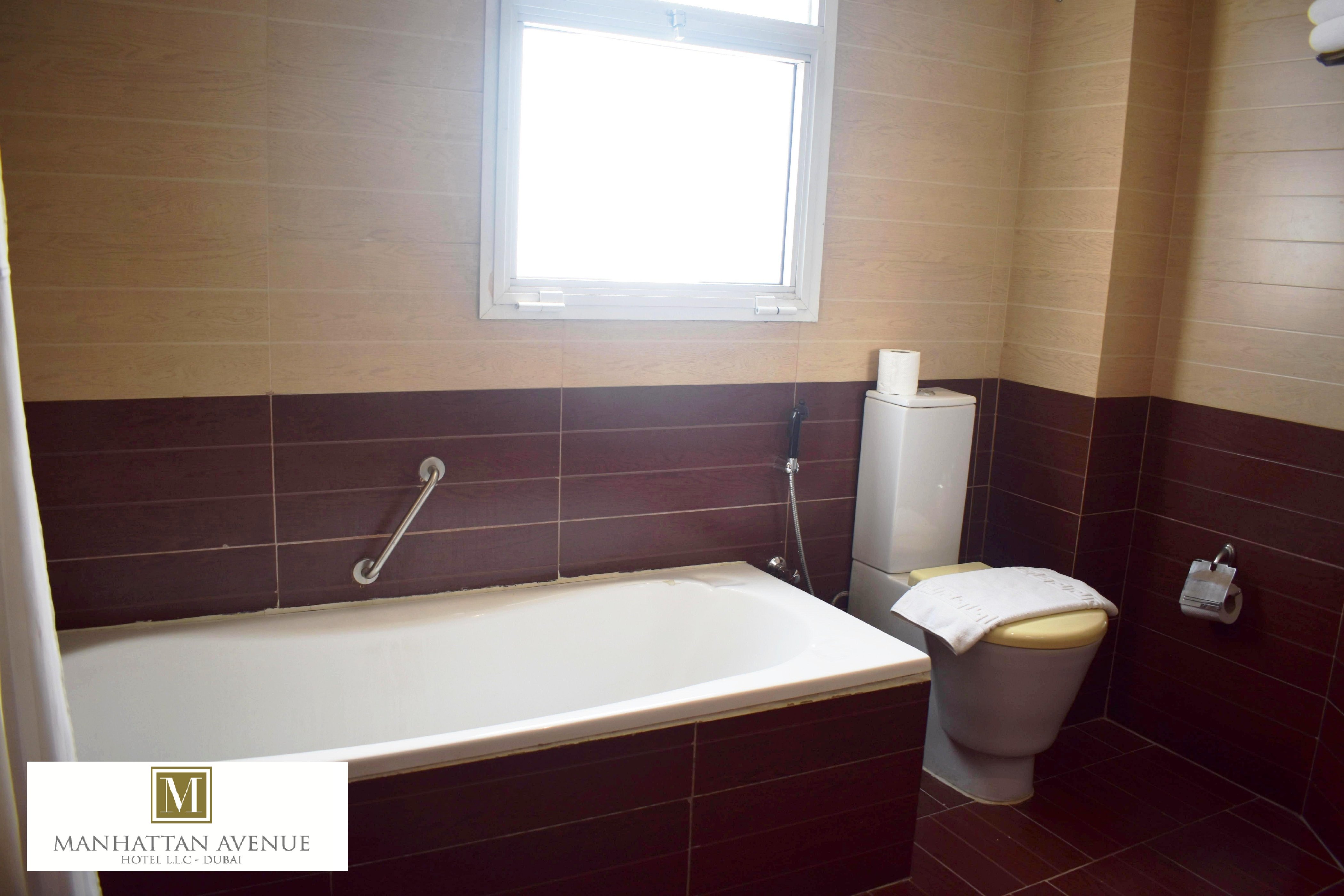 Manhattan Avenue Hotel, Bur Dubai - Tap to explore photos