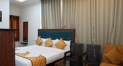 Signature Inn - Near Pondicherry Bus Stop Room Type - Executive Family Suite Signature Inn - Near Pondicherry Bus Stop Room Type - Executive Family Suite