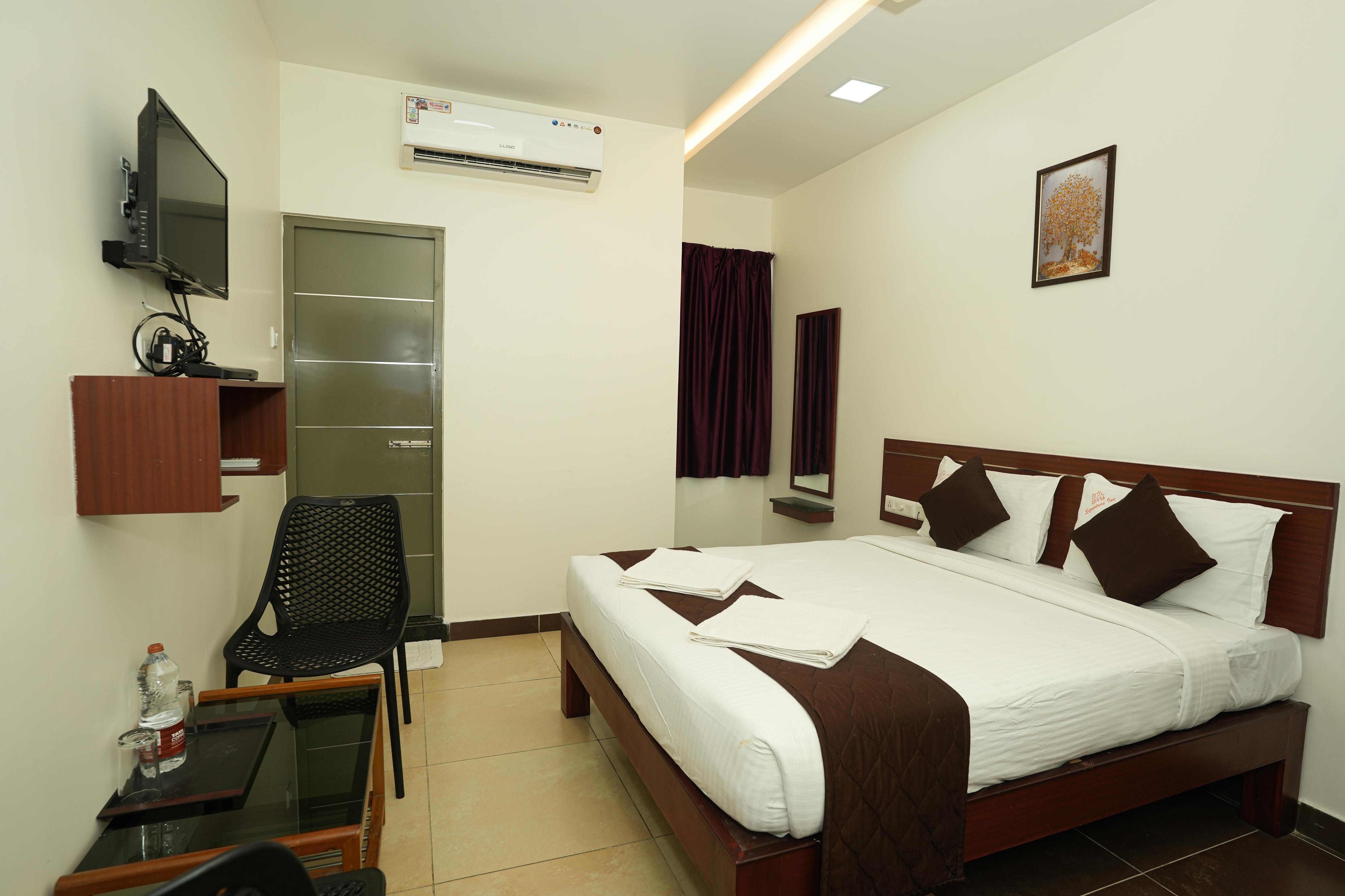 Signature Inn - Near Pondicherry Bus Stop - Tap to explore photos