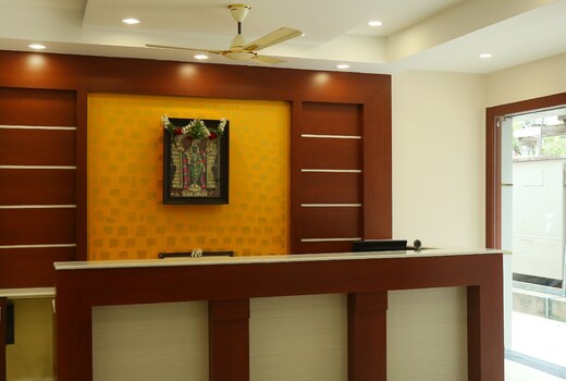 HOTEL SABAREESH PLAZA