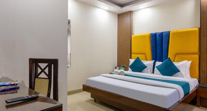 Hotel Shivam International 2 Min Walk From New Delhi Railway Station Room Type - Deluxe Room with Smart TV Hotel Shivam International 2 Min Walk From New Delhi Railway Station Room Type - Deluxe Room with Smart TV