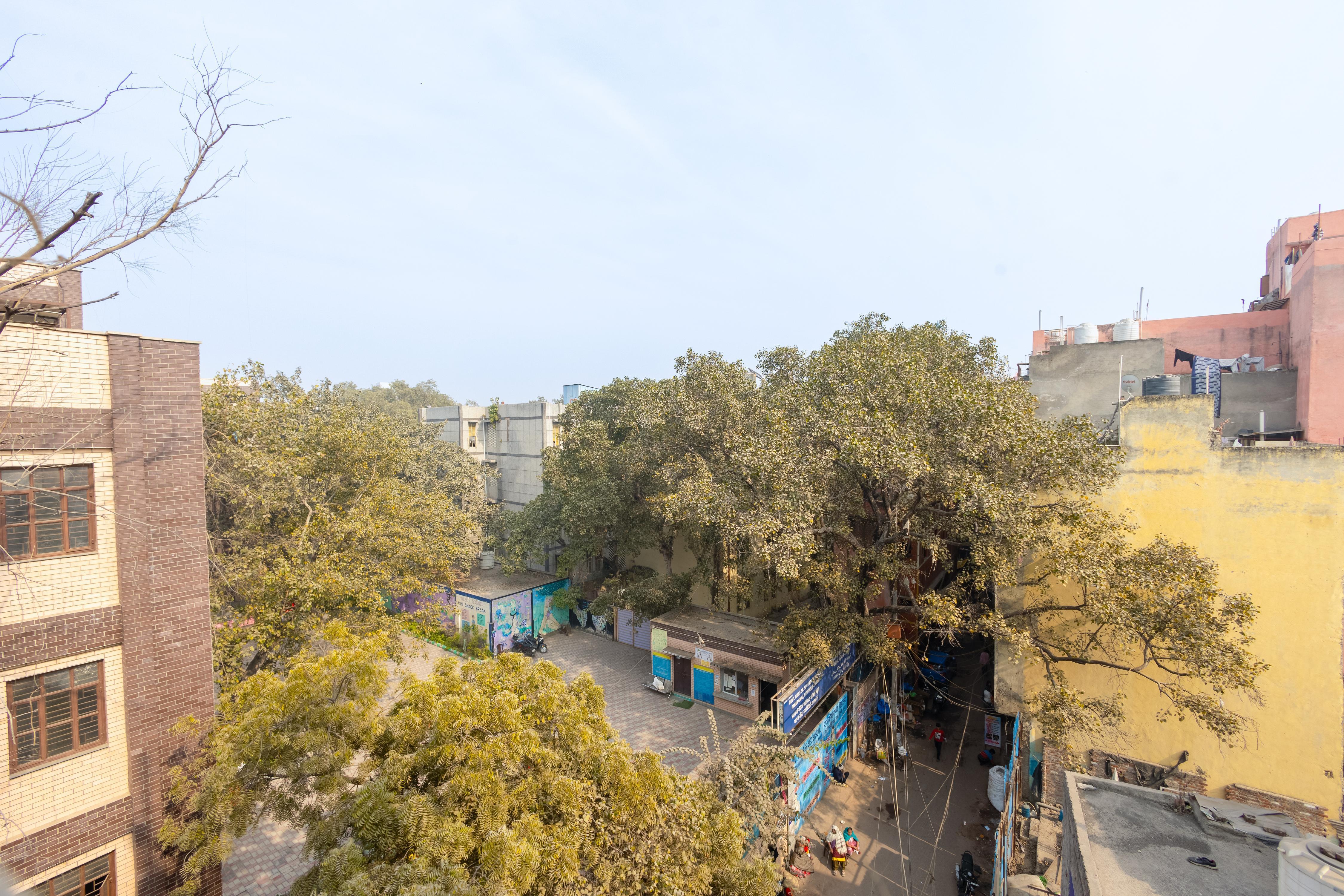 Hotel Shivam International 2 Min Walk From New Delhi Railway Station - Tap to explore photos