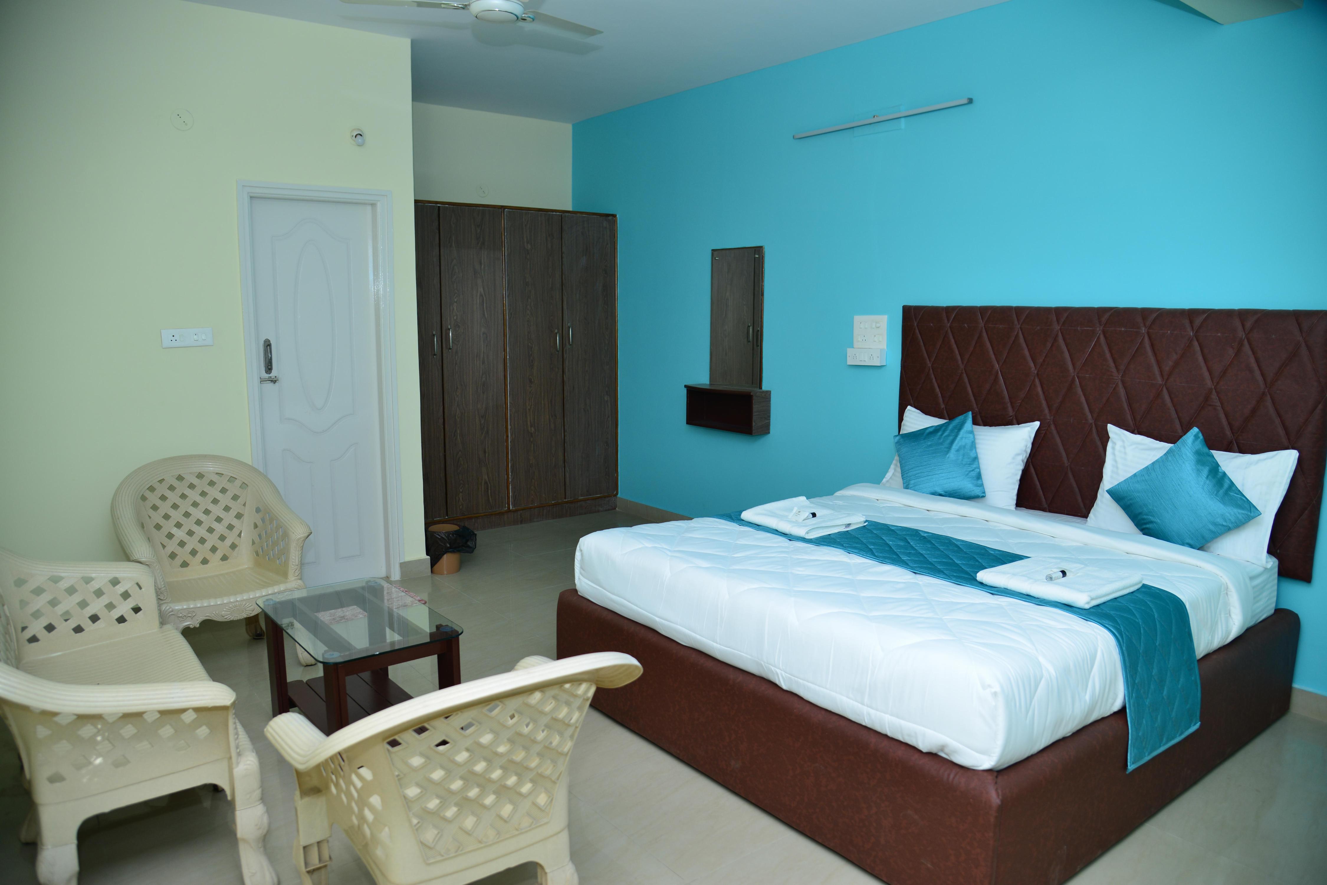 V M Comfort Room Type - Executive Suite Room