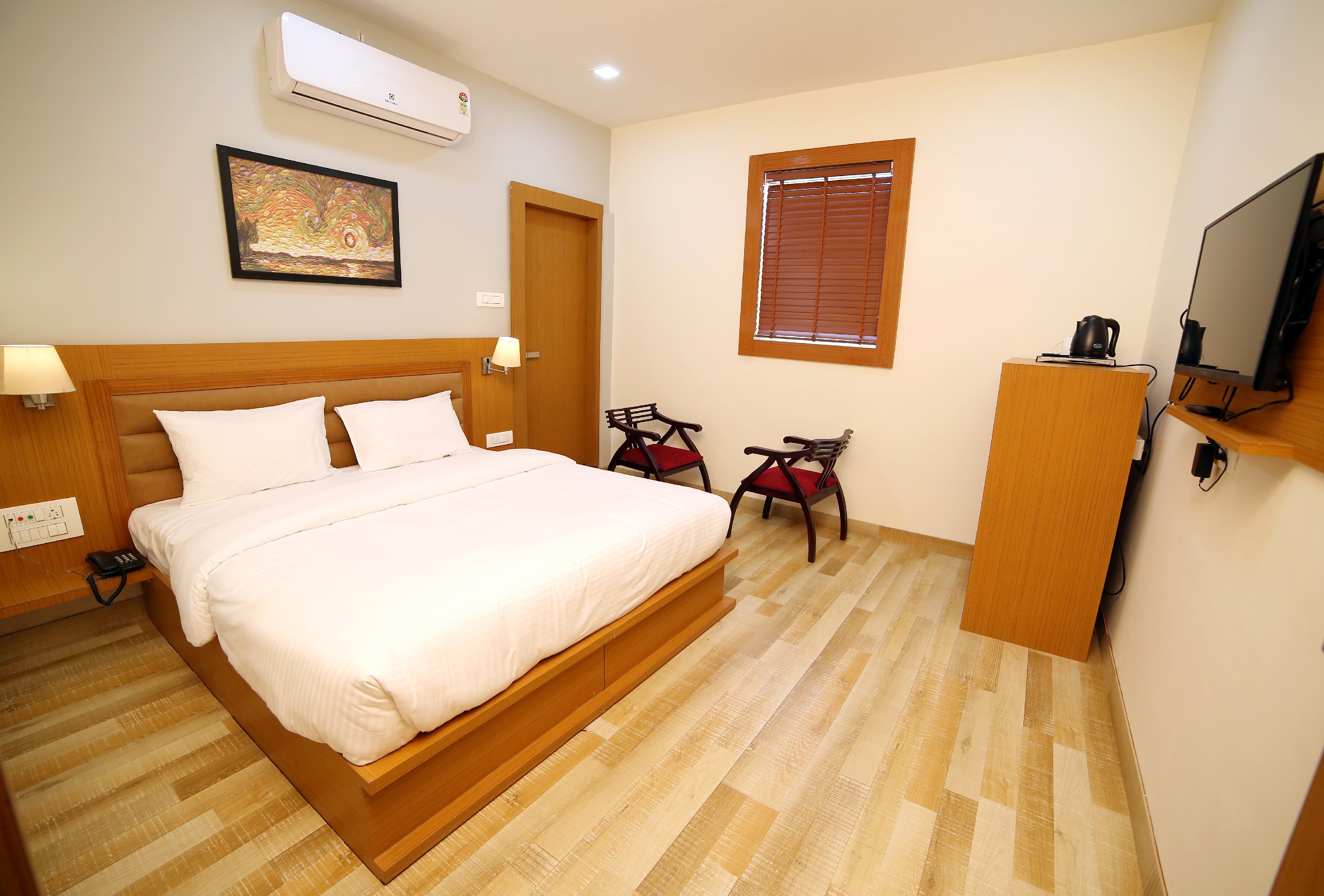 Banyan Hotel & Restro