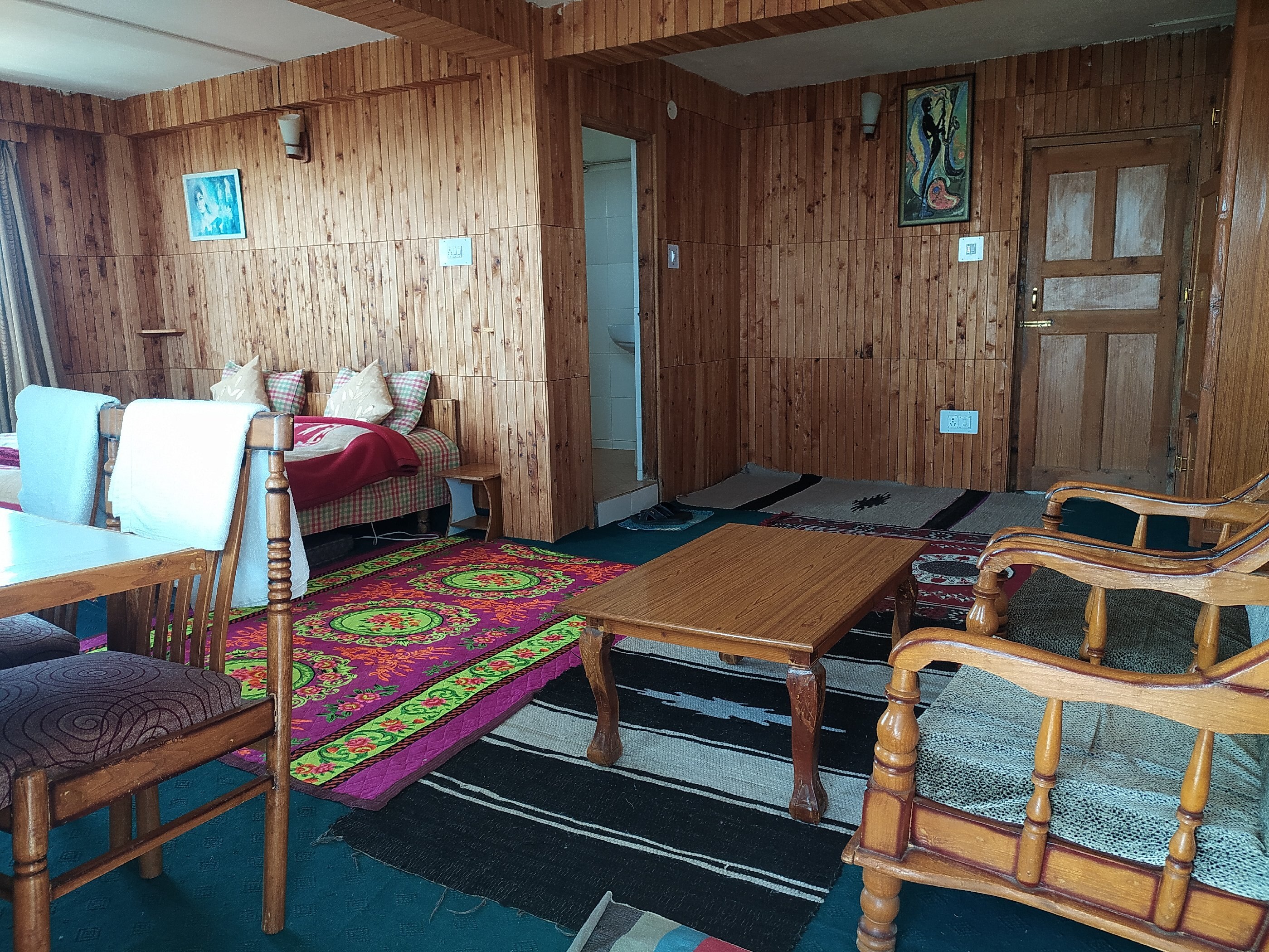 Northmoon Homestay - Tap to explore photos