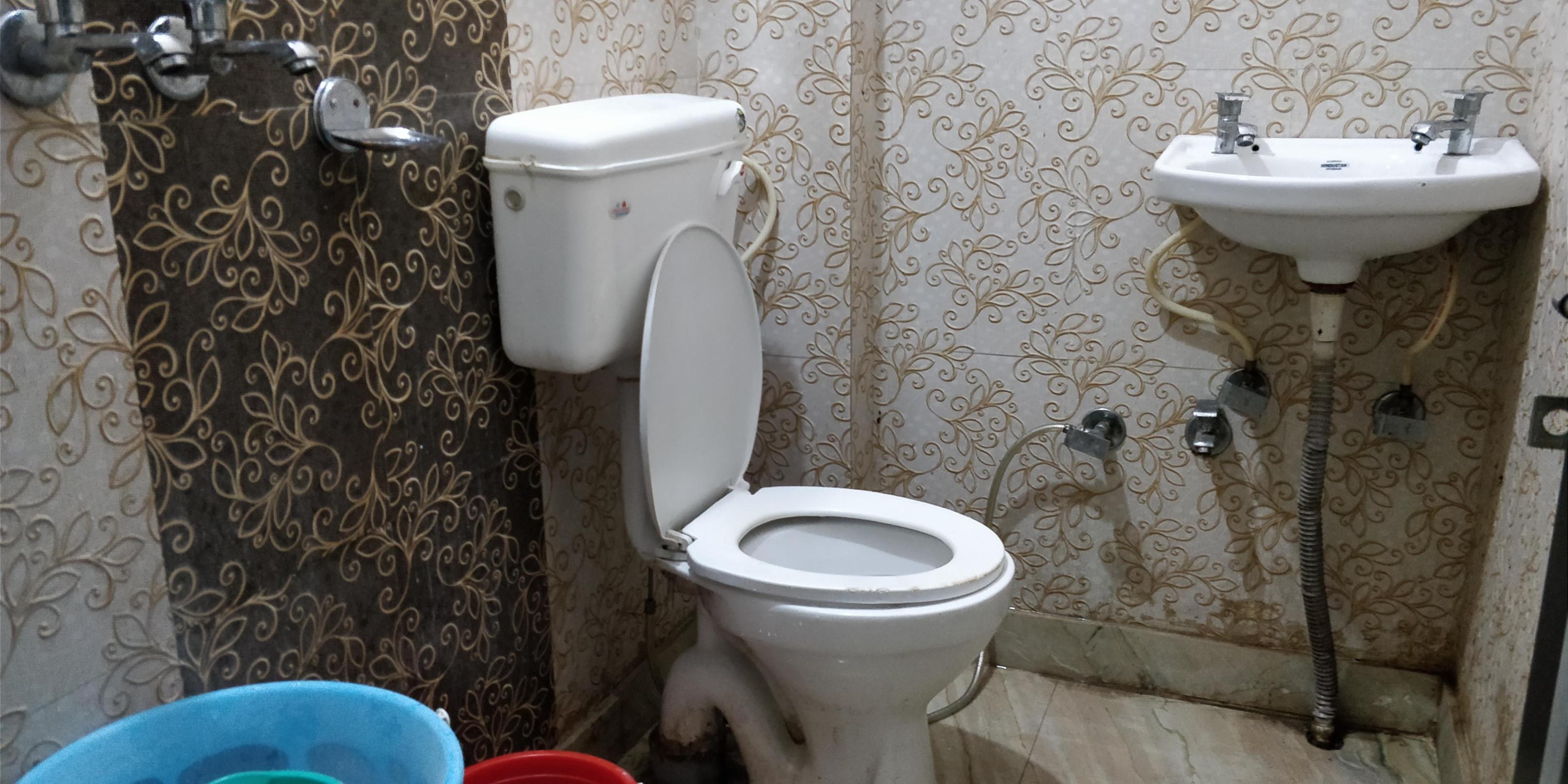 Royal Residency 2 | 2 BHK Apartment - Tap to explore photos