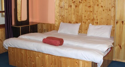 Apple Field House | Rooms & Wi-Fi Room Type - Standard Room