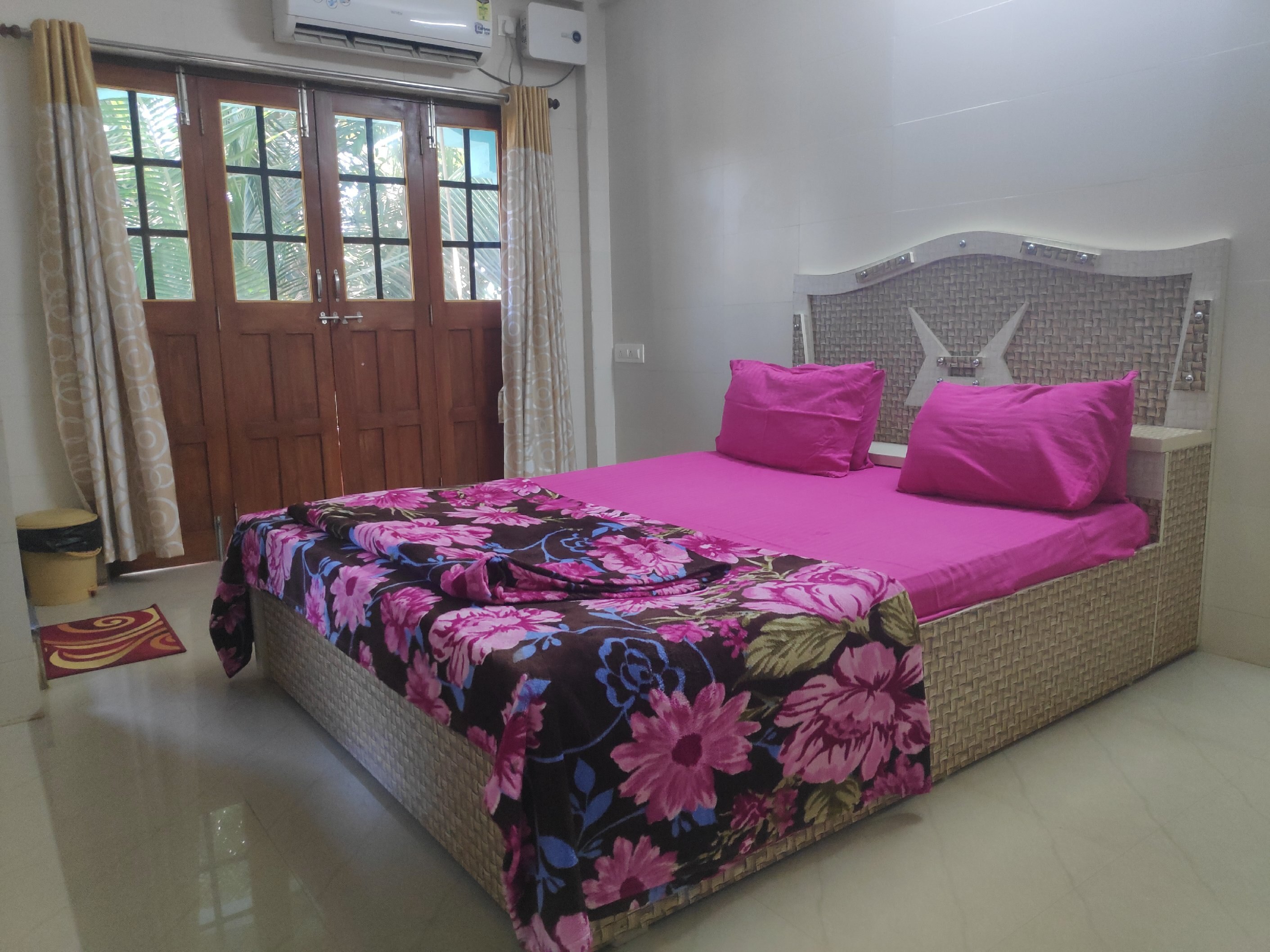 Marine Villa | AC Rooms & Caretaker - Tap to explore photos