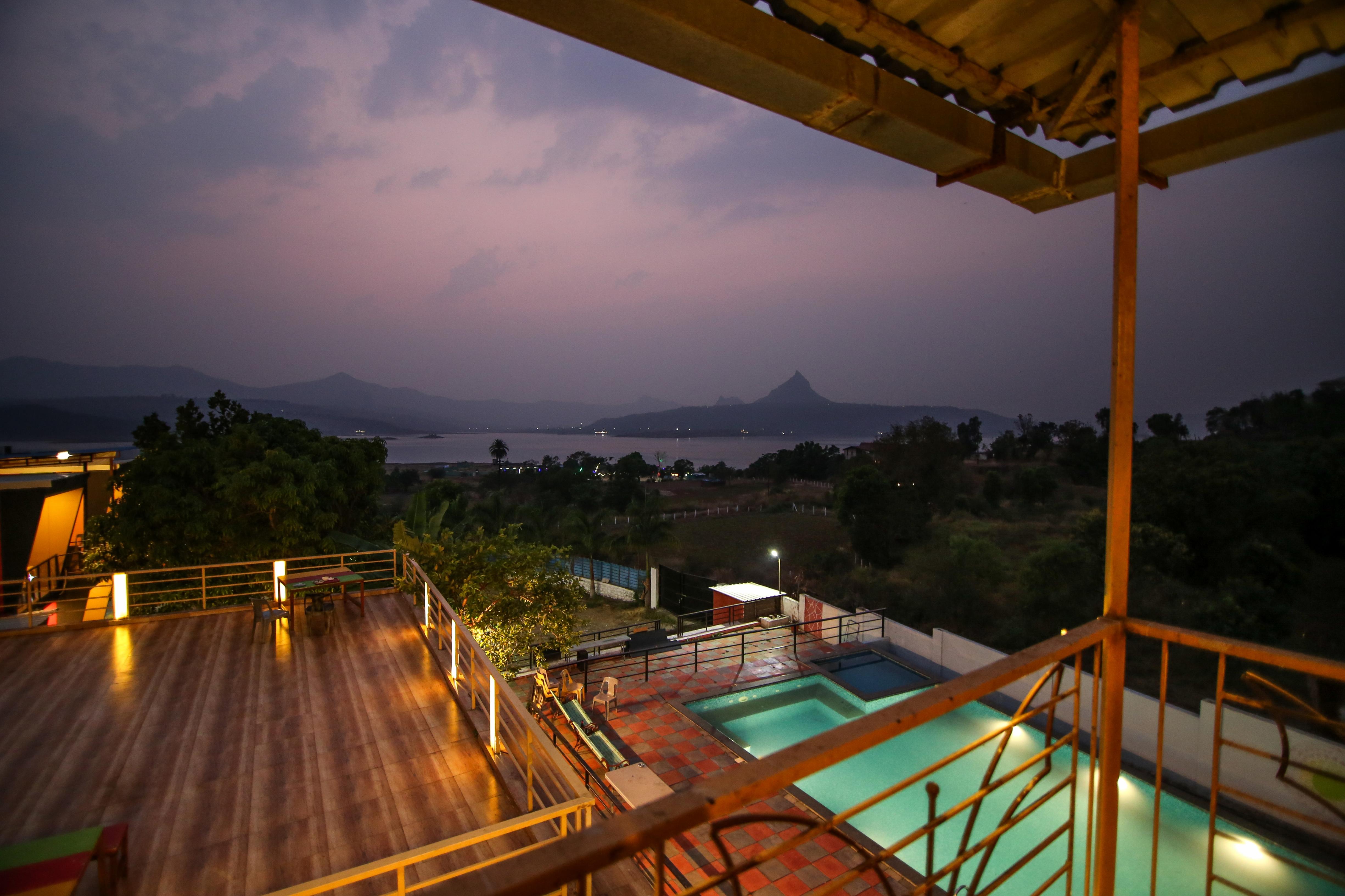 The Bob House | Rooms & Cafe Room Type - Lake view Private Balcony Room