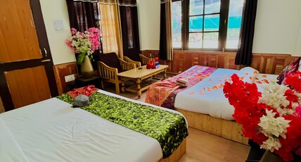 Dream Valley River View Kasol Room Type - Family Room
