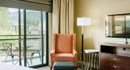 HILTON GARDEN INN SEATTLE ISSAQ Room Type - 1 KING 1 BEDROOM SUITE