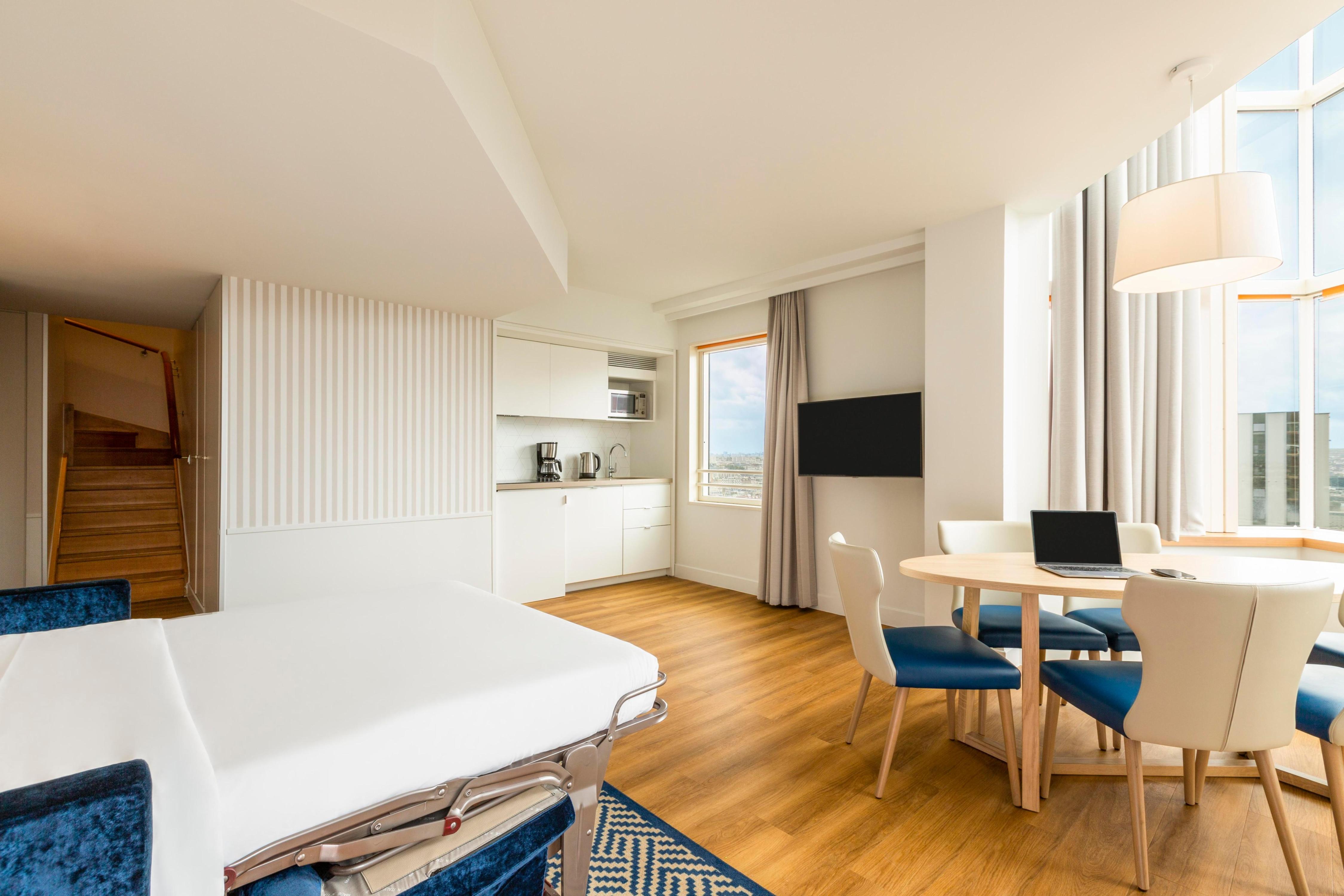 Aparthotel Adagio Paris Centre Tour Eiffel - Tap to explore photos