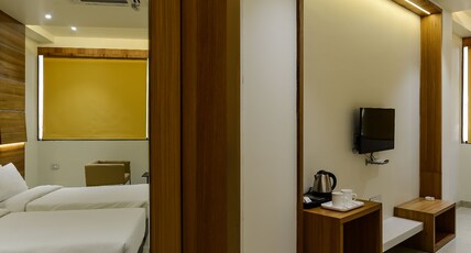 The Hubstreet Hotel Room Type - Business Room with Twin Beds