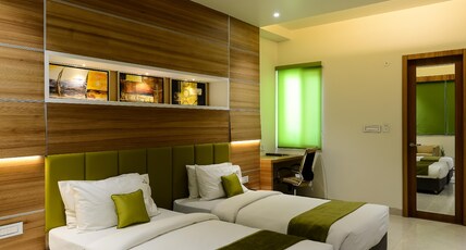 The Hubstreet Hotel Room Type - Premium Room with Twin Beds