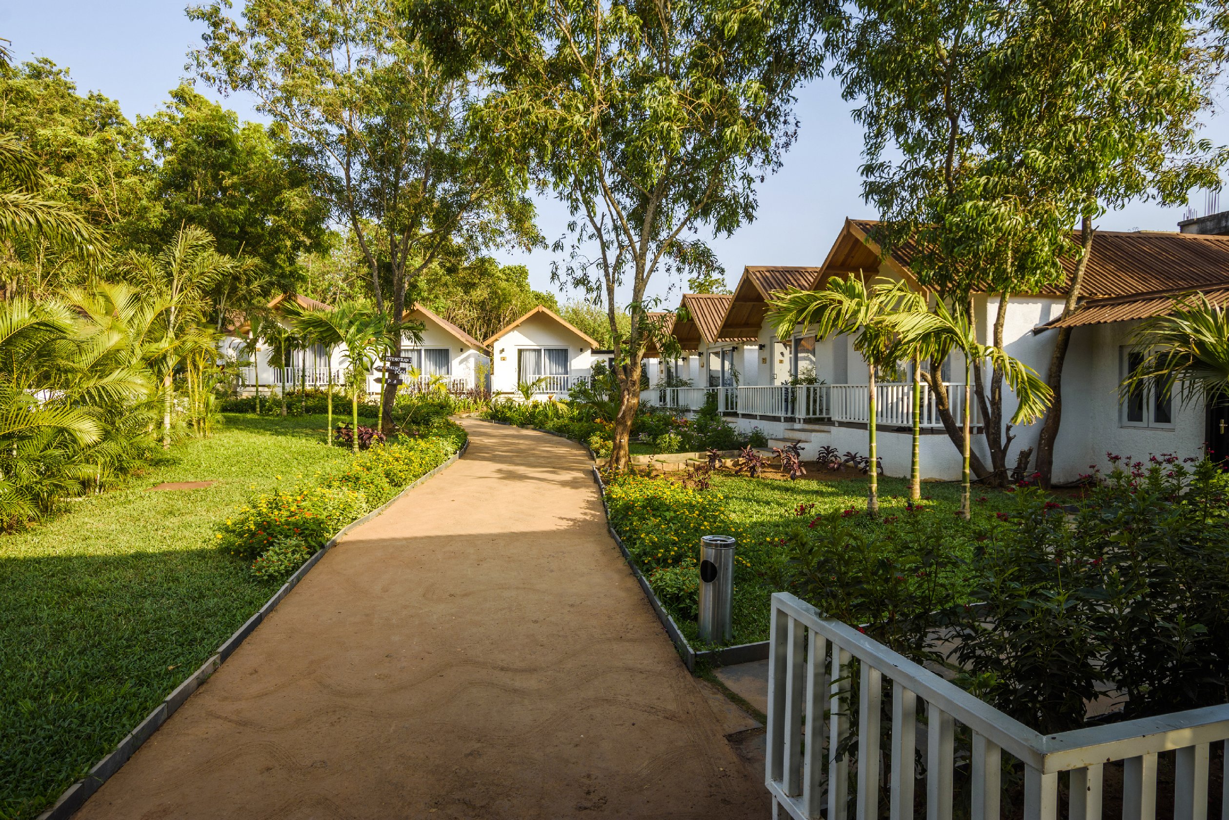 White Wood Resort by Stone Wood Hotel