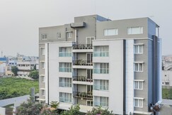 Floressa Randa Business Hotel