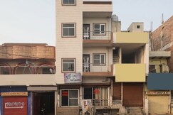 Brij Pushp Guest House