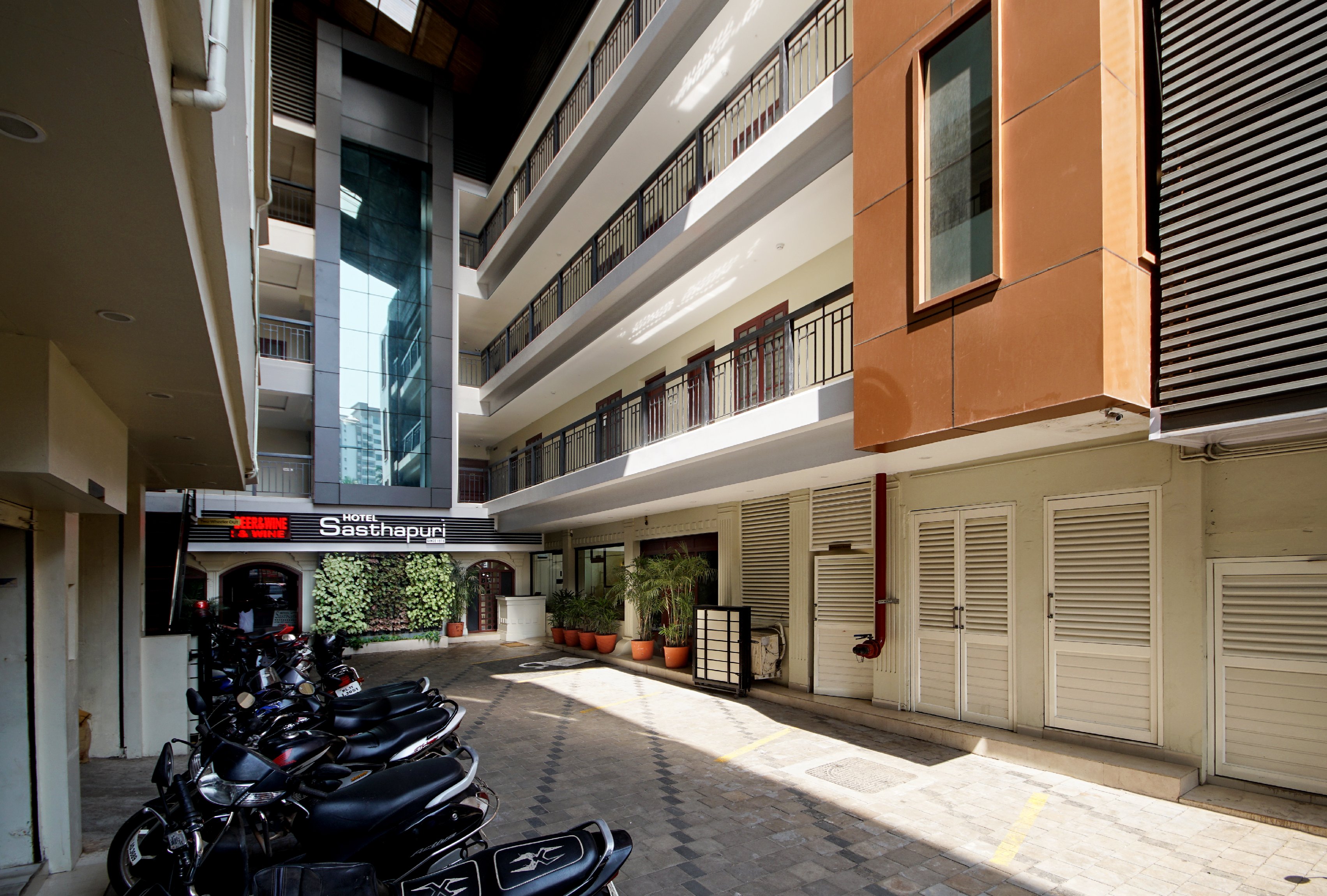 HOTEL SASTHAPURI