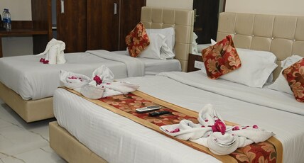 Hotel New Majestic Room Type - Deluxe Ac Triple Bed Room Hotel New Majestic Room Type - Deluxe Ac Triple Bed Room