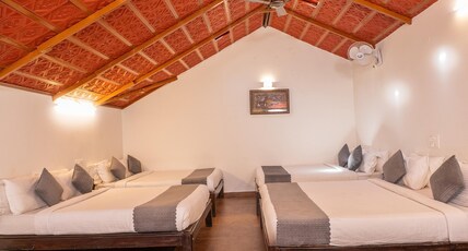 Kava Retreat Room Type - Community Delight - A/C