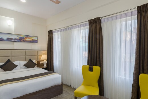Daffodil Delight at Manyata Tech Park