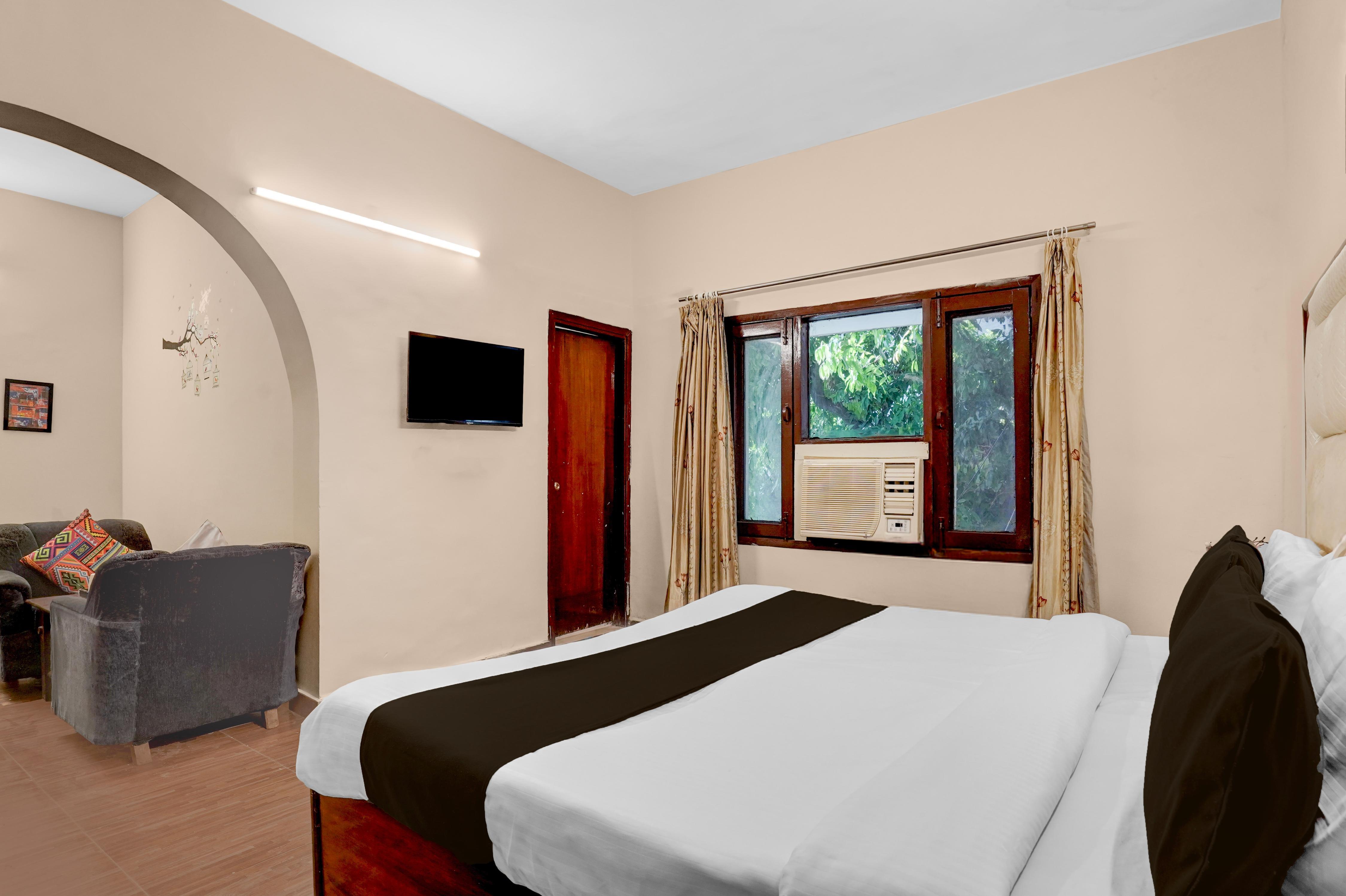 Hotel O Ashtley Hall Dehradun Formerly Daichi - Tap to explore photos