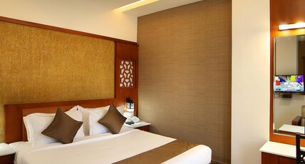 Kgees- HillTown Hotel Room Type - Deluxe Non AC Room