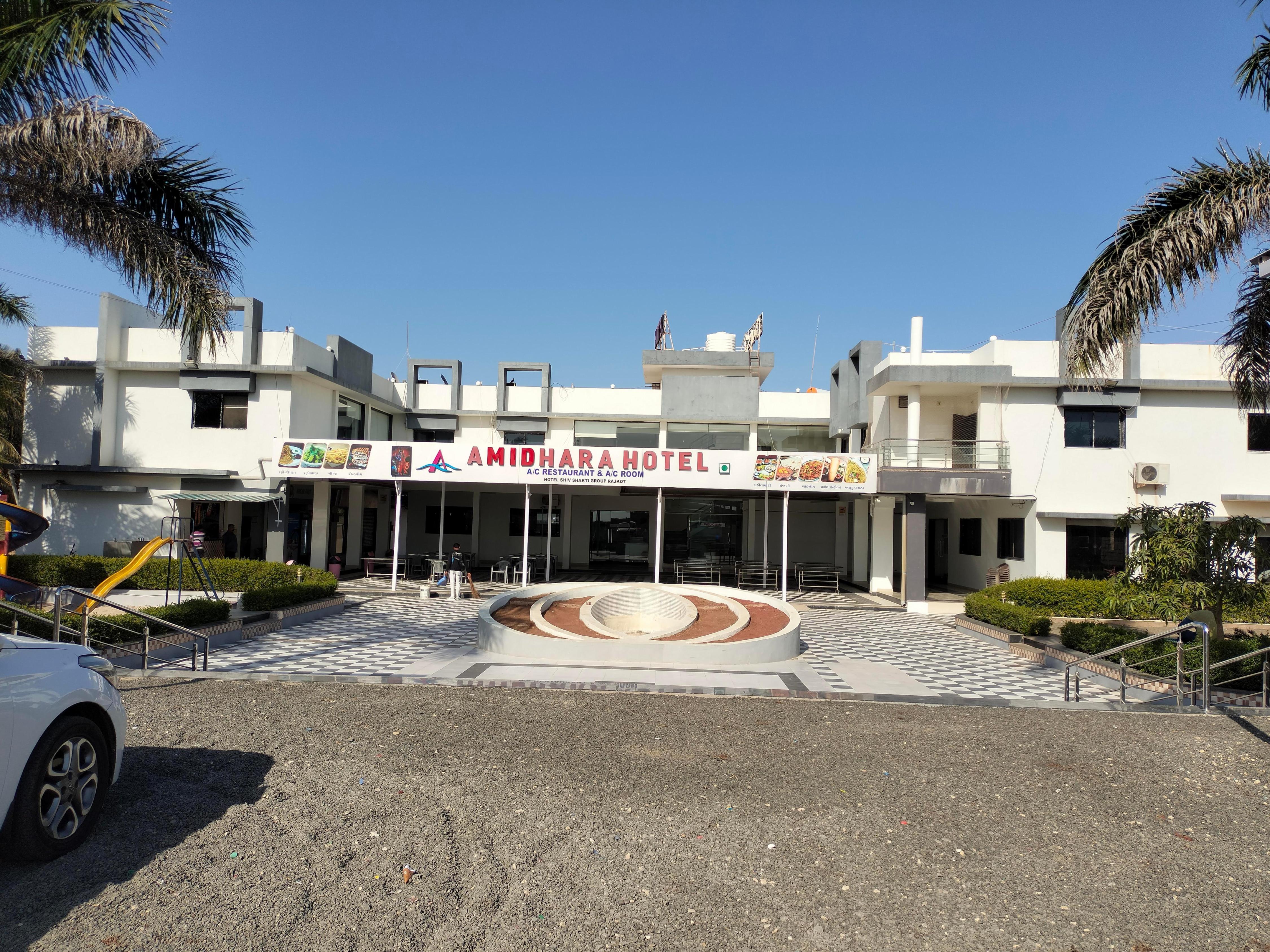 Amidhara Hotel