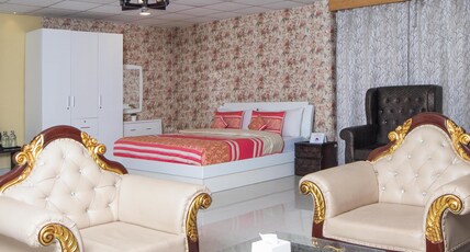 Mount Queens Hill Lake Resort & Spa Room Type - Presidential Suite With Bathtub and Heaters