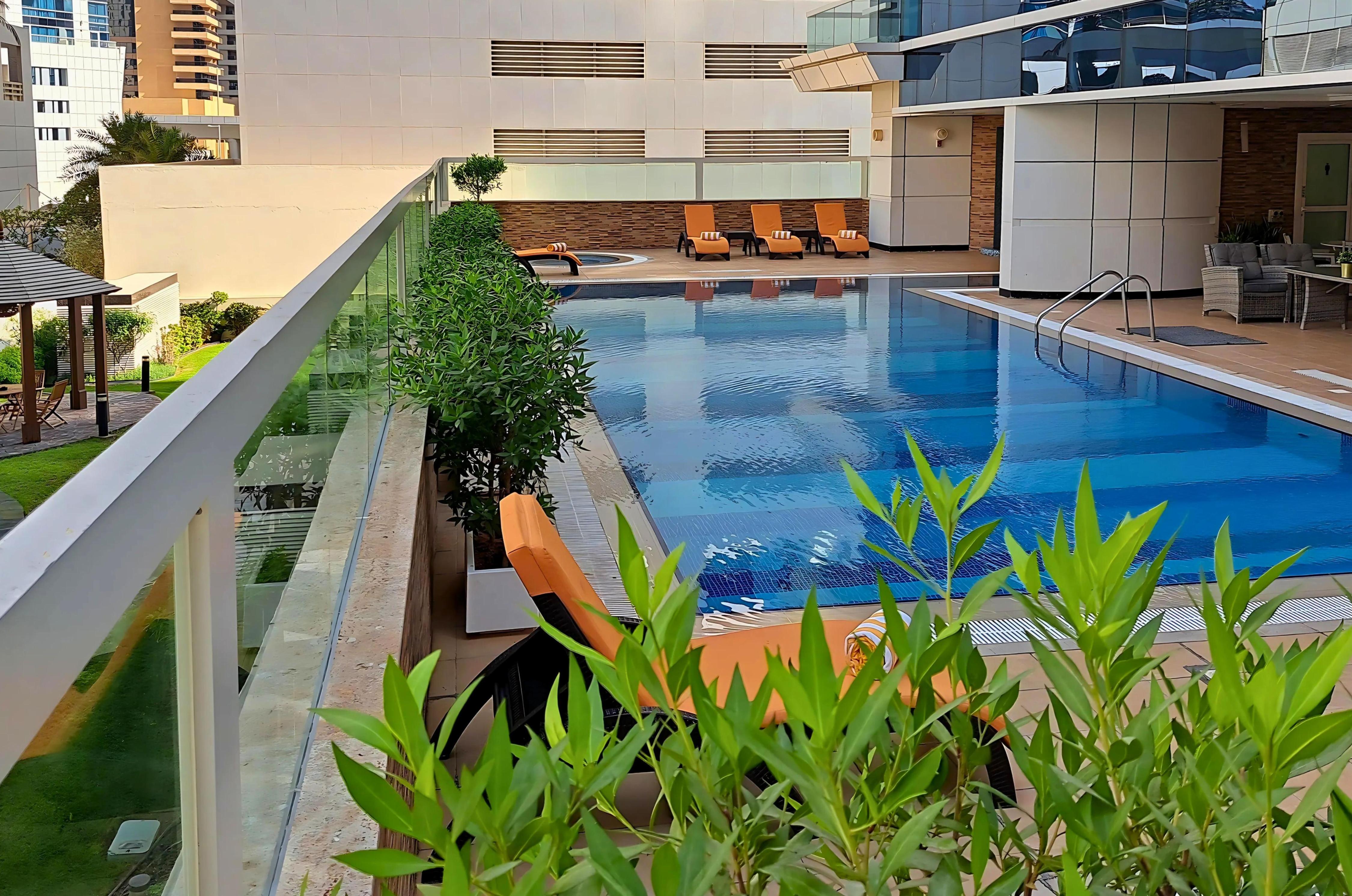 Barcelo Residences Dubai Marina - Tap to explore photos