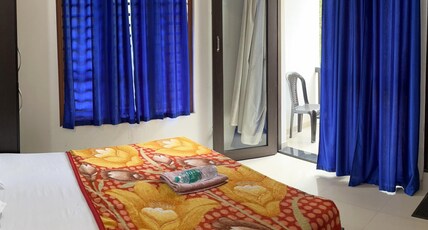 Dakshinakasi Guest House Room Type - Double Bed Room with Balcony