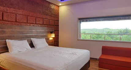 Mango Tree Resort Room Type - Super Deluxe Room with Jungle View with Bathtub
