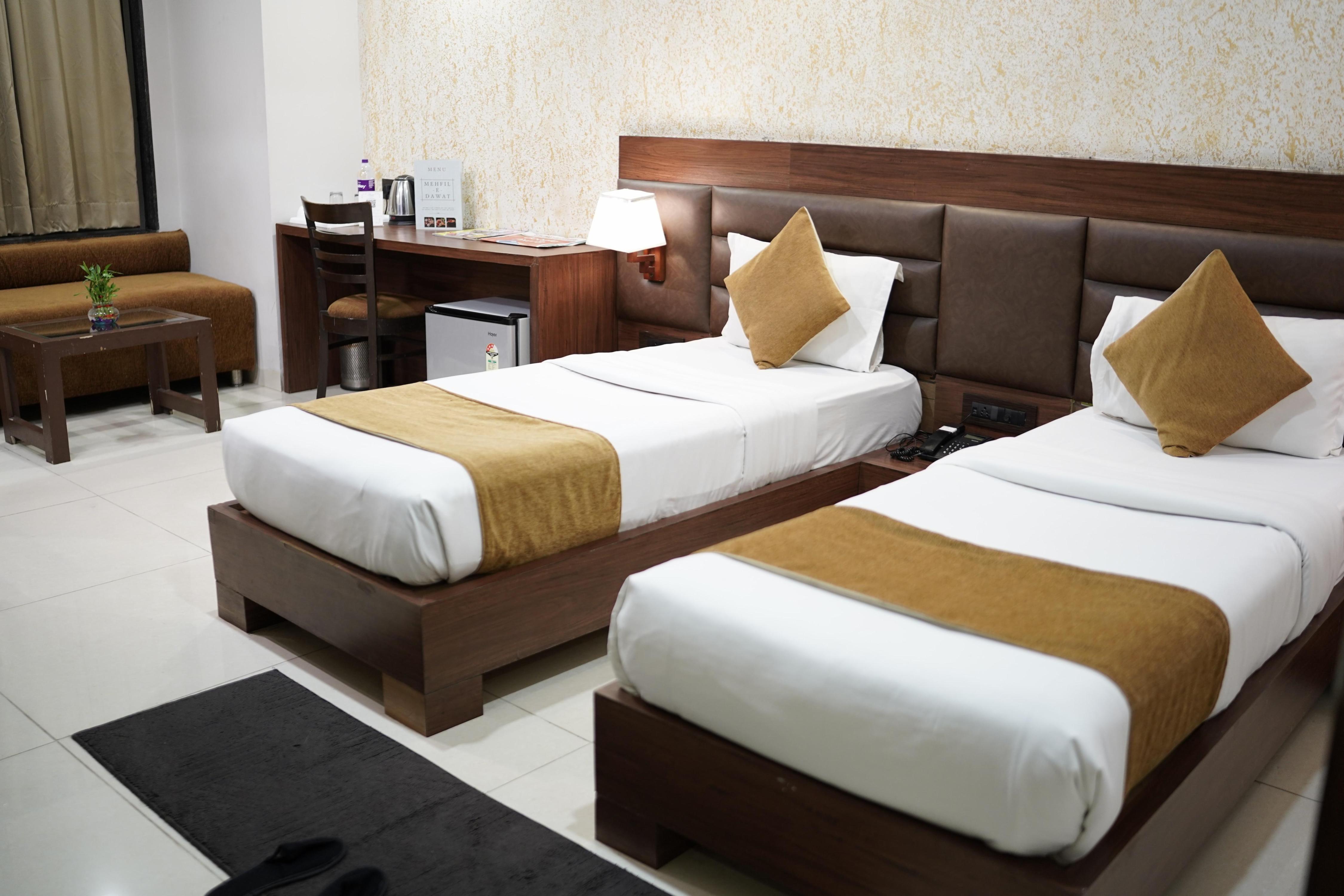 LA PEARL Room Type - Deluxe room