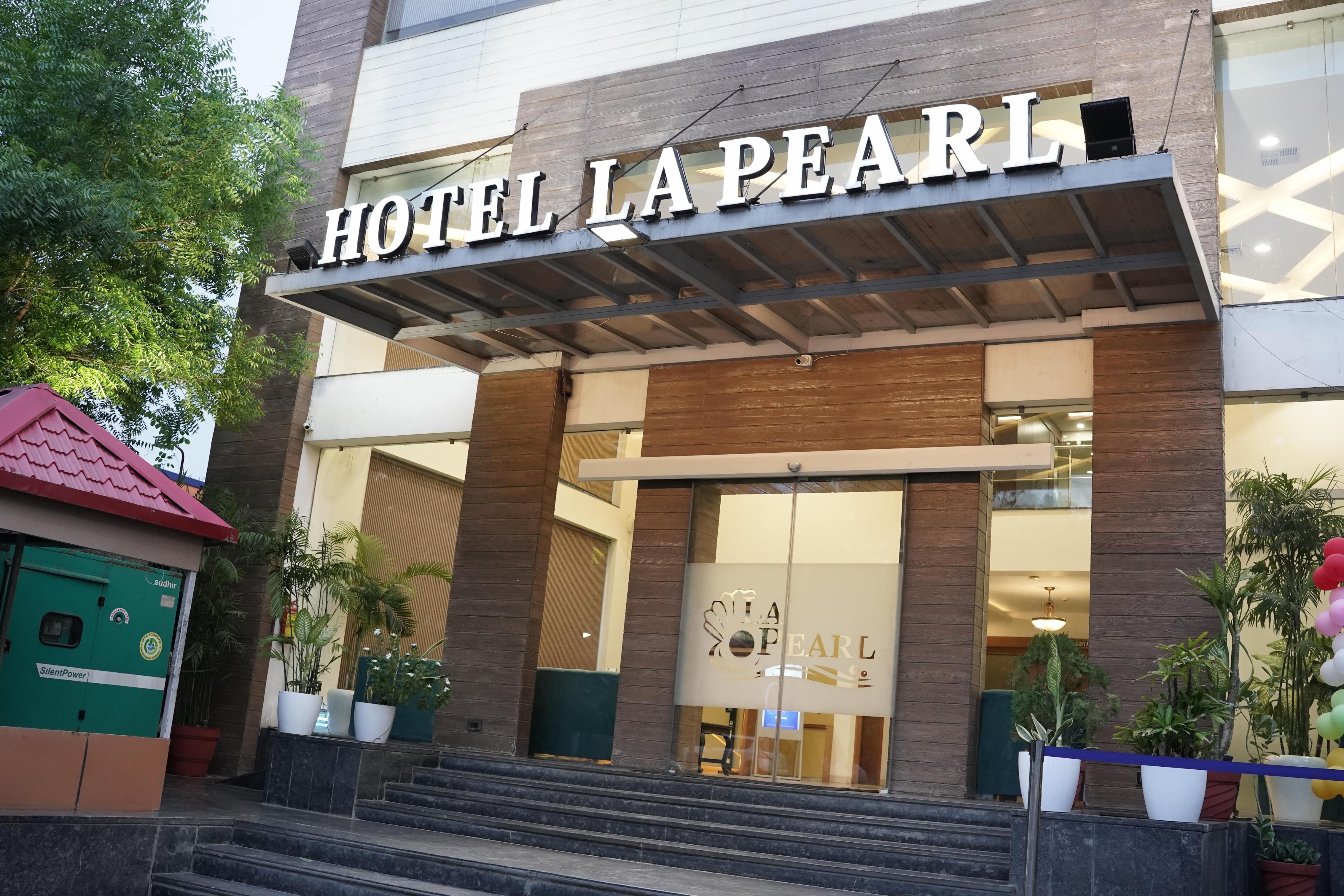 LA PEARL