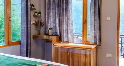 BROS Hostel | Dorms & Private Rooms Room Type - Standard Room | Mountain View | Attached Washroom