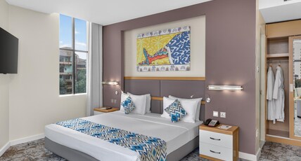 PrideInn Azure Hotel Nairobi Room Type - Superior Room