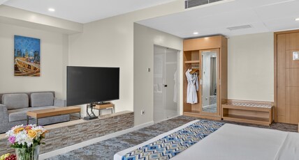 PrideInn Azure Hotel Nairobi Room Type - Junior Suite