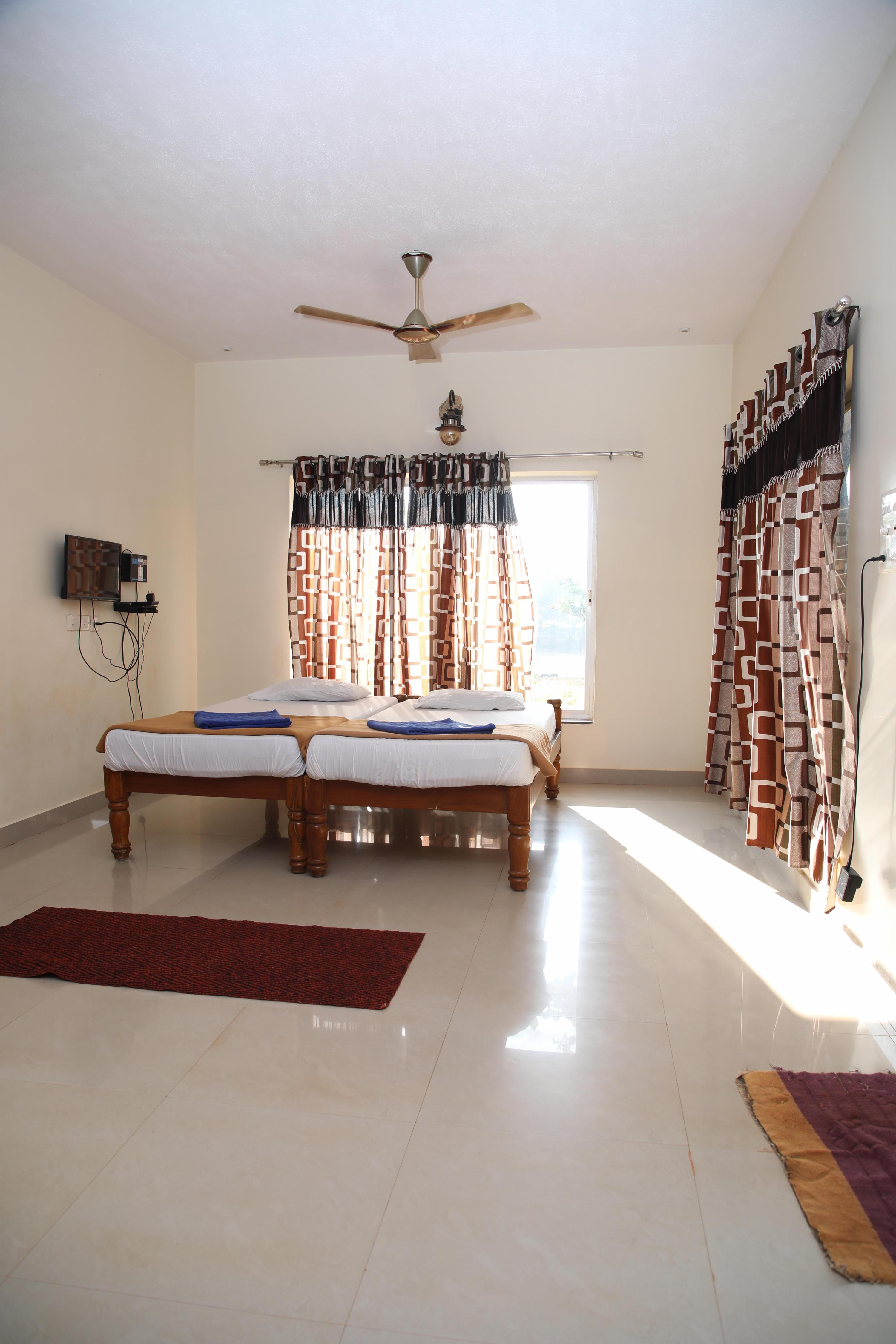 5 Mile Beach Resort - Near Gokarna - Tap to explore photos