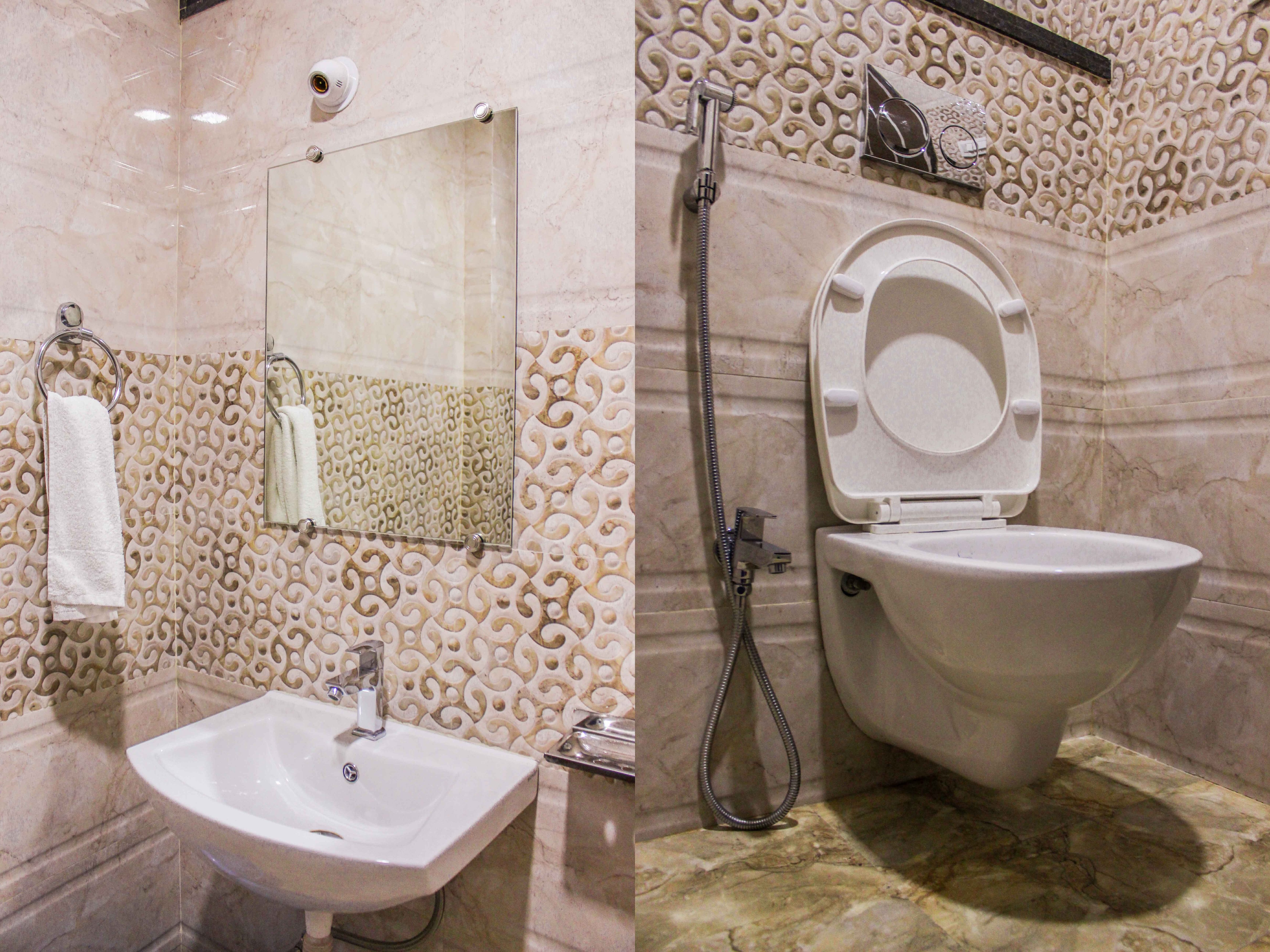 Hotel Girdhar - Tap to explore photos