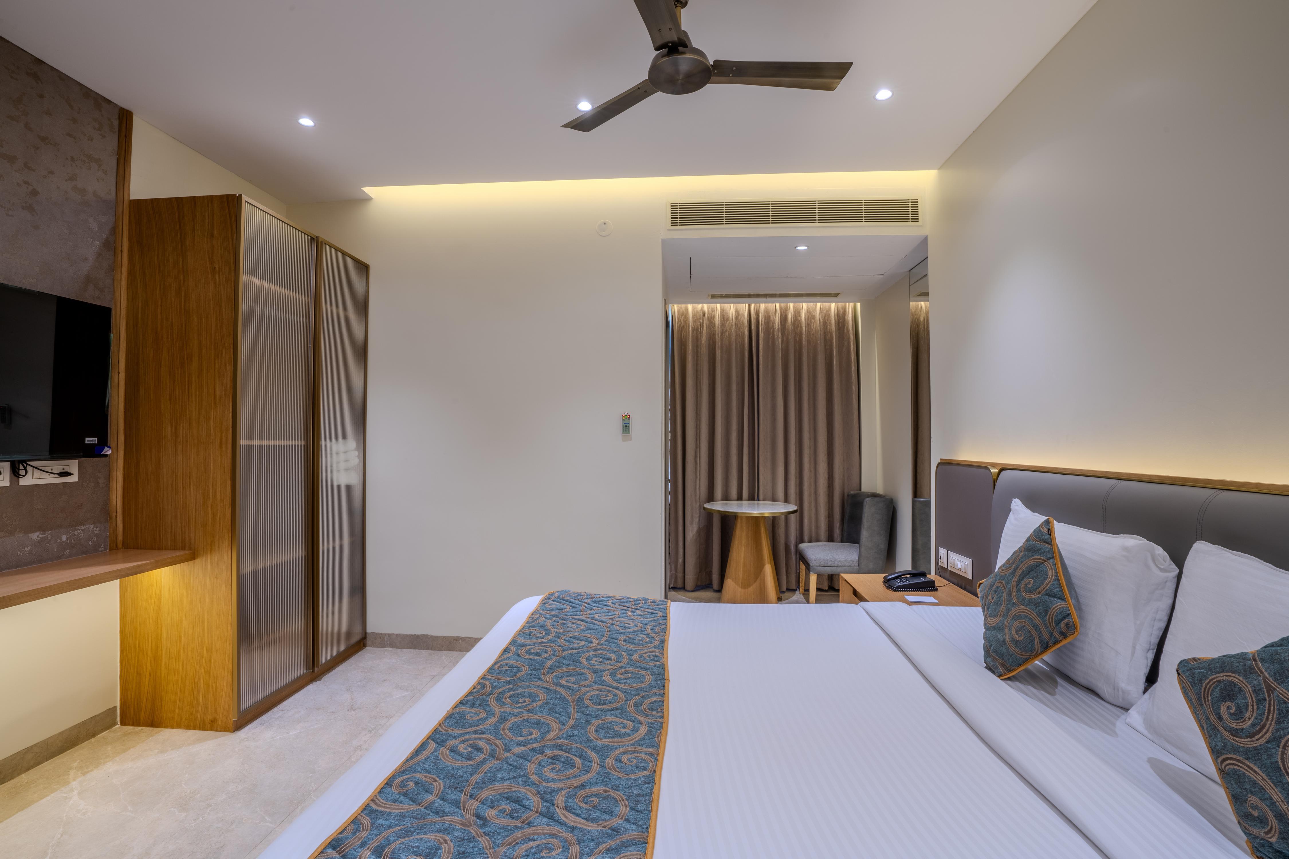 Hotel sannidhi emerald Room Type - Elite Room